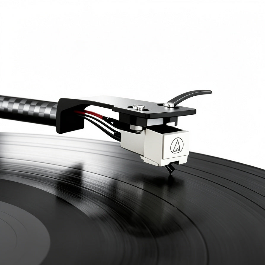 AUDURA Play with pre-installed Audio-Technica AT3600L moving-magnet cartridge