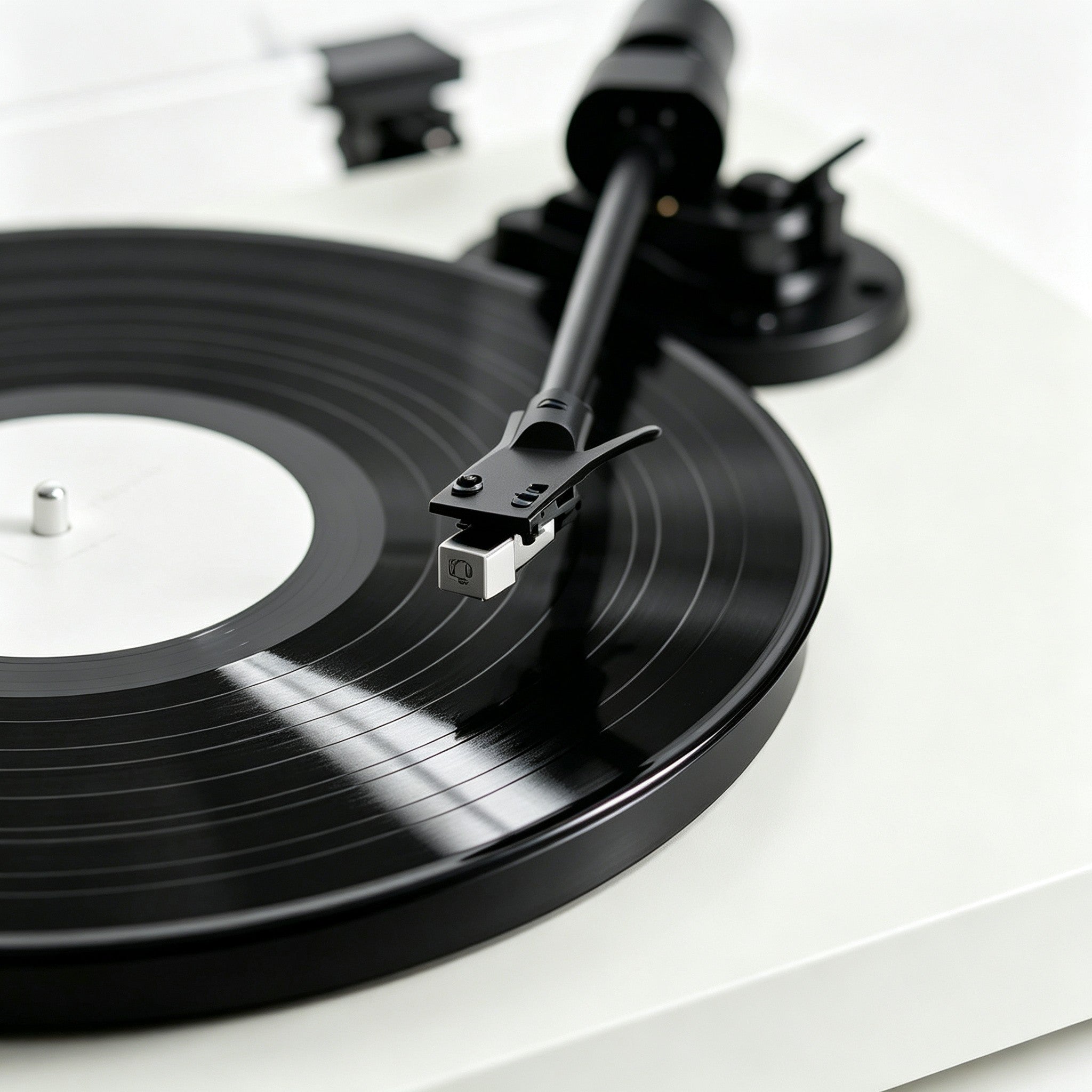 AUDURA turntable tonearm and stylus detail